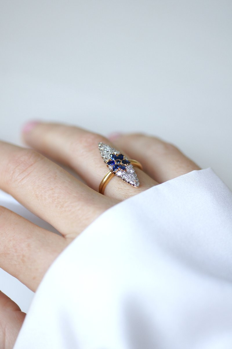 Bague Ancienne Marquise Etoile Saphir Entourage Diamants sur Or Jaune et Platine-photo-2