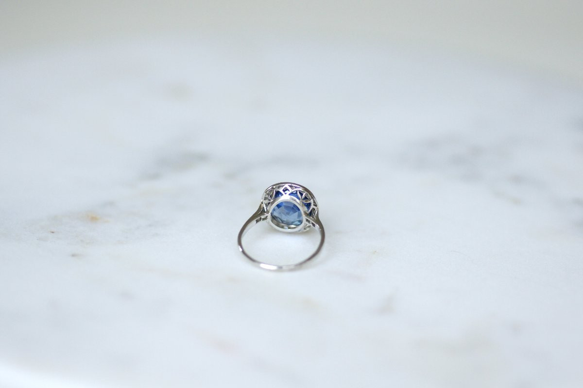 Art Deco Halo Ring With 4.40 Cts No Heat Ceylon Sapphire And Diamonds On Platinum-photo-1