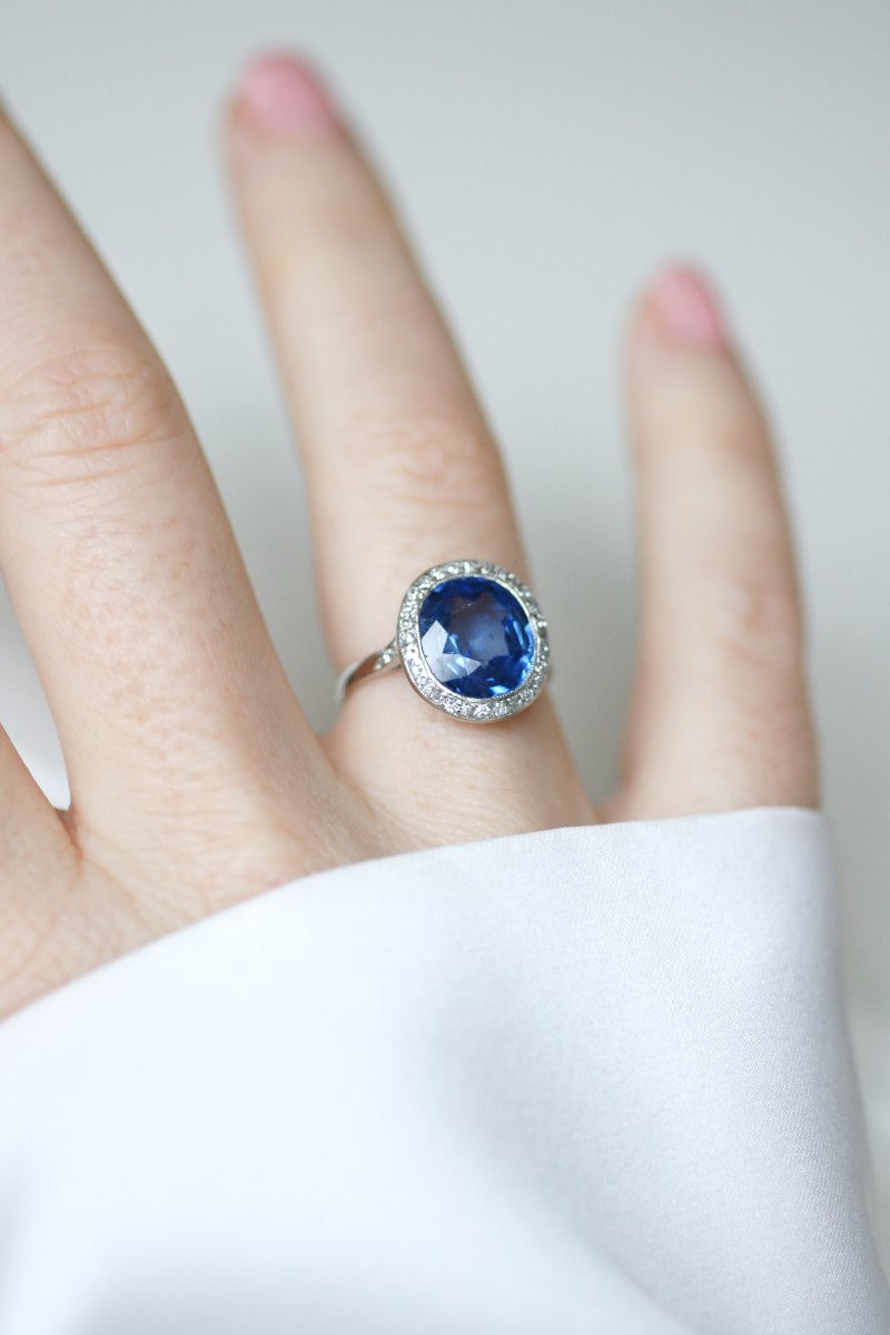 Art Deco Halo Ring With 4.40 Cts No Heat Ceylon Sapphire And Diamonds On Platinum-photo-2