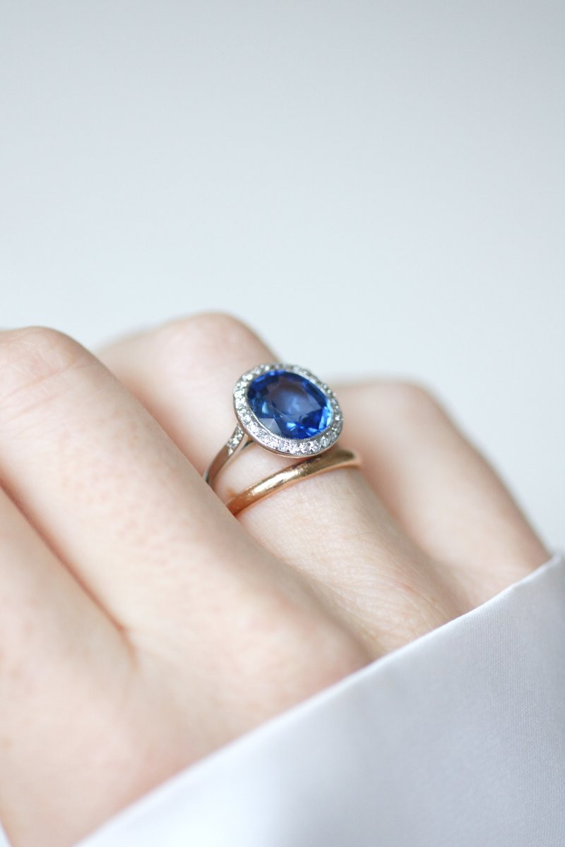 Art Deco Halo Ring With 4.40 Cts No Heat Ceylon Sapphire And Diamonds On Platinum-photo-5