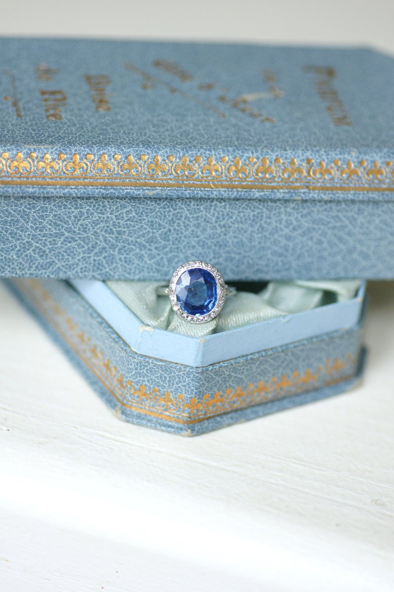 Art Deco Halo Ring With 4.40 Cts No Heat Ceylon Sapphire And Diamonds On Platinum-photo-8