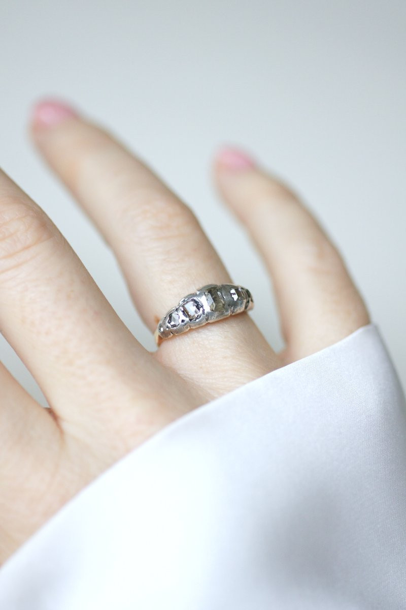 Bague Ancienne Jarretière Diamants Taillés en Table et en Rose sur Or rose et Argent-photo-2