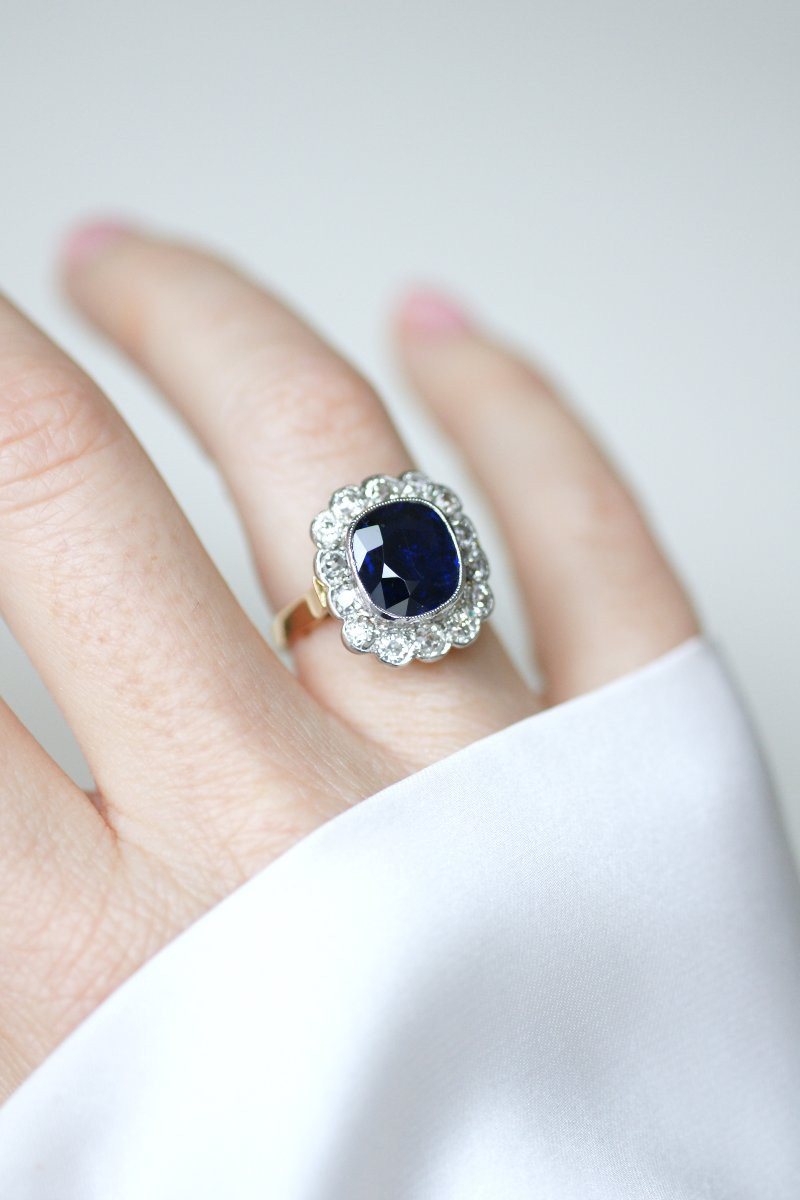 Art Deco Cluster Ring With A 3.65 Ct No Heat Siam Sapphire & Diamonds On Rose Gold And Platinum-photo-6