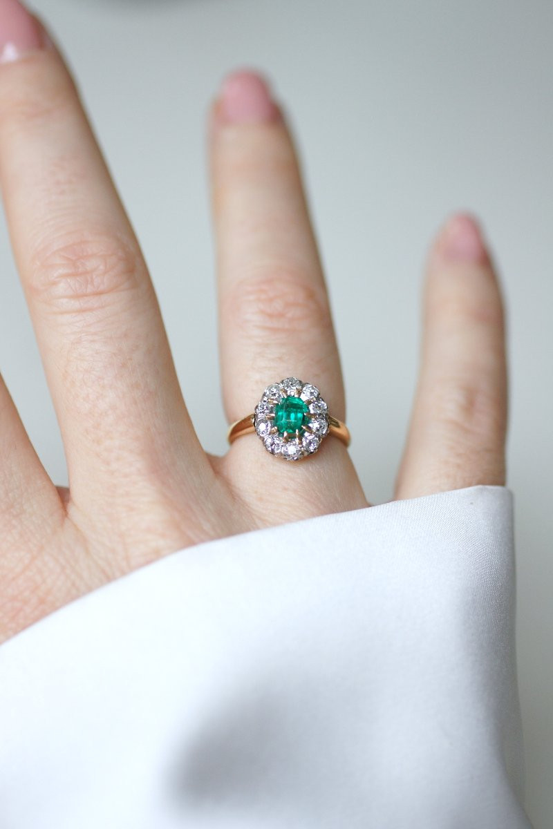 Victorian Cluster Ring With Colombian Emerald And Diamonds On Yellow Gold-photo-5