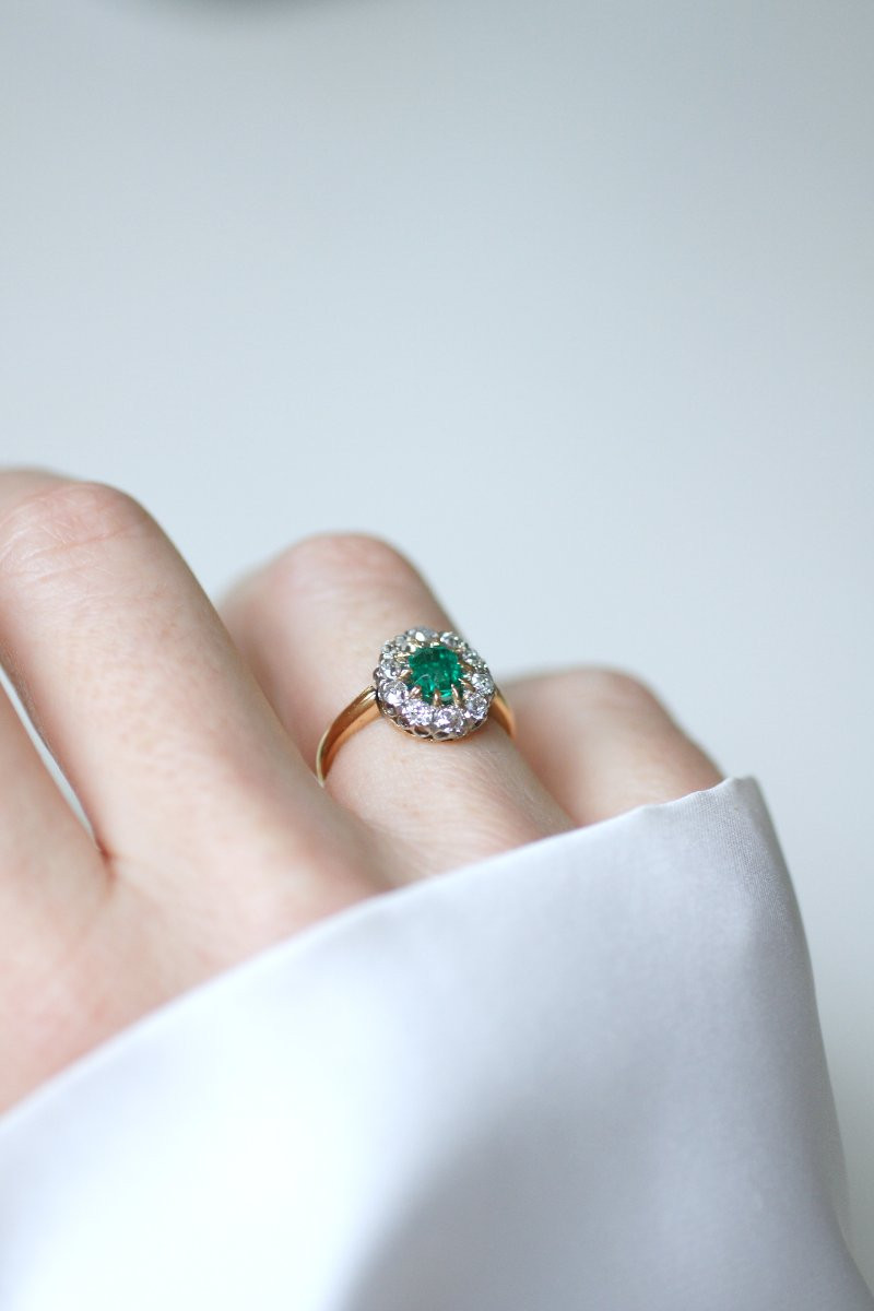 Victorian Cluster Ring With Colombian Emerald And Diamonds On Yellow Gold-photo-6