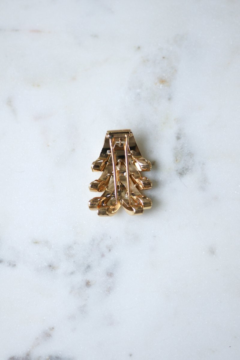 Boucheron Ruby Clip Brooch On Rose Gold, 1940s-photo-2
