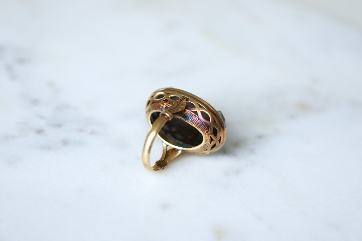 Antique Sardonyx Cameo Signet Ring With Three Layers In Yellow Gold, Unisex-photo-1