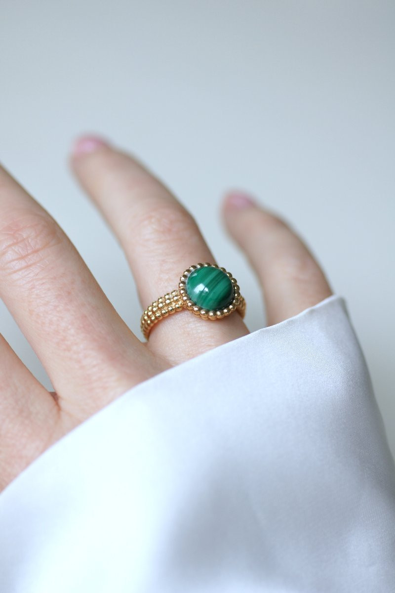 Van Cleef & Arpels Perlée Ring In Malachite Colors On Yellow Gold, Size 56-photo-4