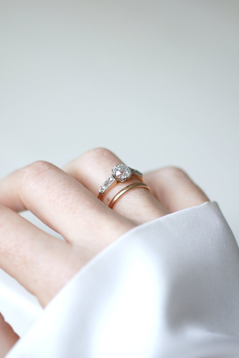 Edwardian Engagement Ring, 1.10 Carats Old Mine Cut Diamond, On Rose Gold And Platinum-photo-4