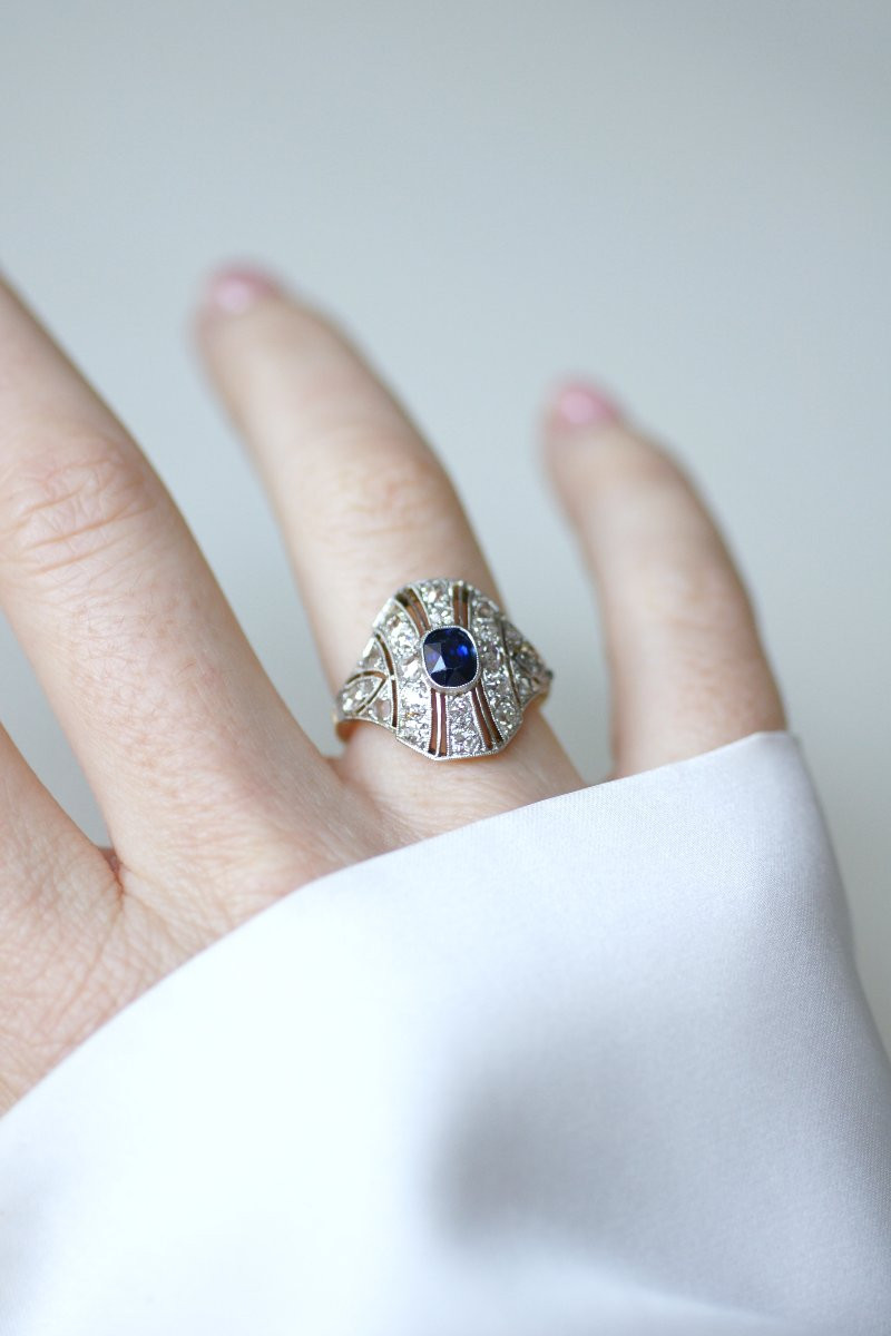 Art Deco Dome Ring With Sapphire And Diamonds On Platinum-photo-2