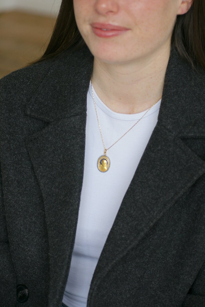 Antique Virgin Mary Medal, Plique-à-jour Enamel And Natural Pearls On Yellow Gold-photo-3