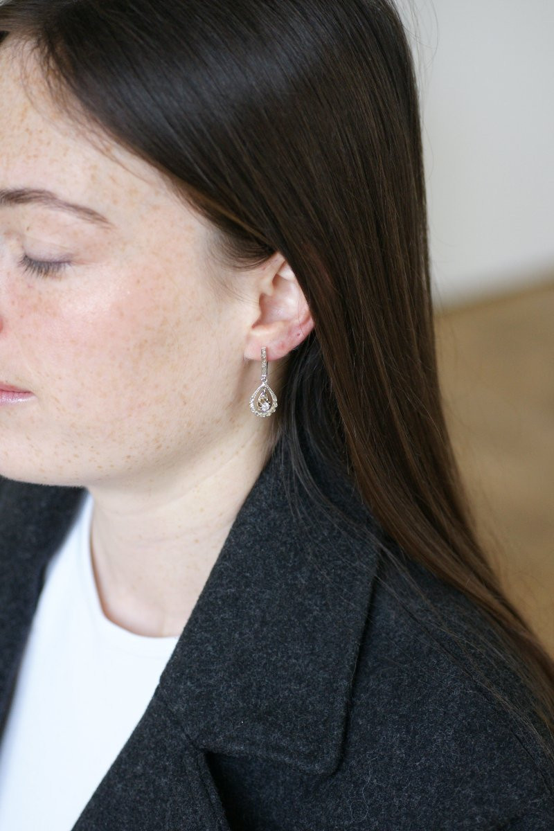 Art Deco Drop Earrings With Diamonds On Yellow And White Gold-photo-2