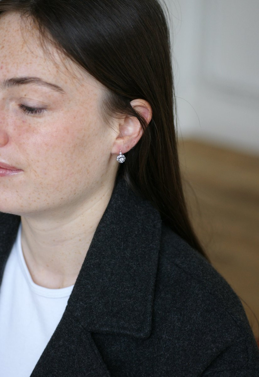 Cluster Sleeper Earrings With Old Cut Diamonds 1.40 Carats In Rose Gold And Silver-photo-3