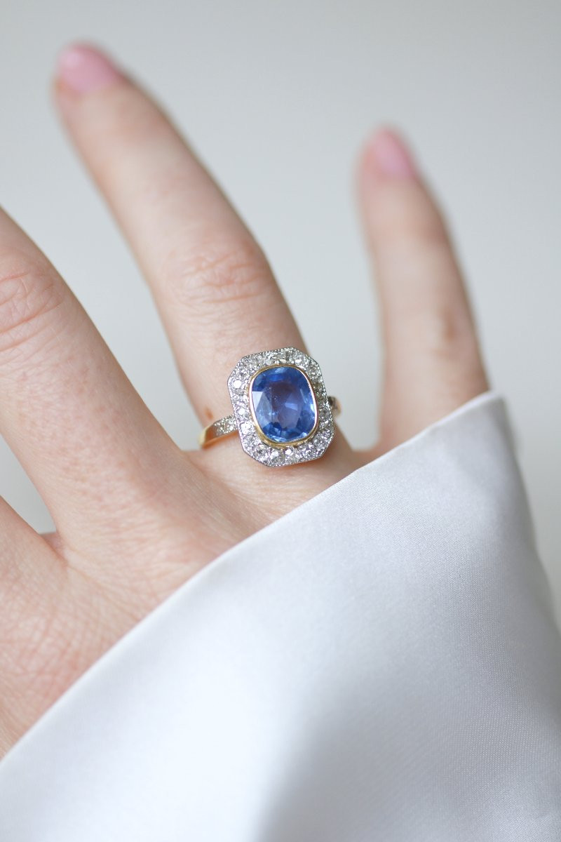 Edwardian Cluster Ring With 4.00 Ct Ceylon Sapphire And Diamond On Yellow Gold And Platinum-photo-3