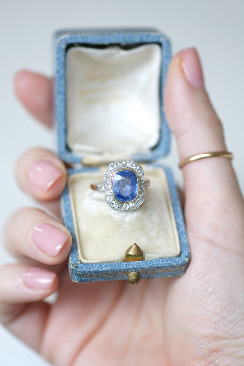 Edwardian Cluster Ring With 4.00 Ct Ceylon Sapphire And Diamond On Yellow Gold And Platinum-photo-7