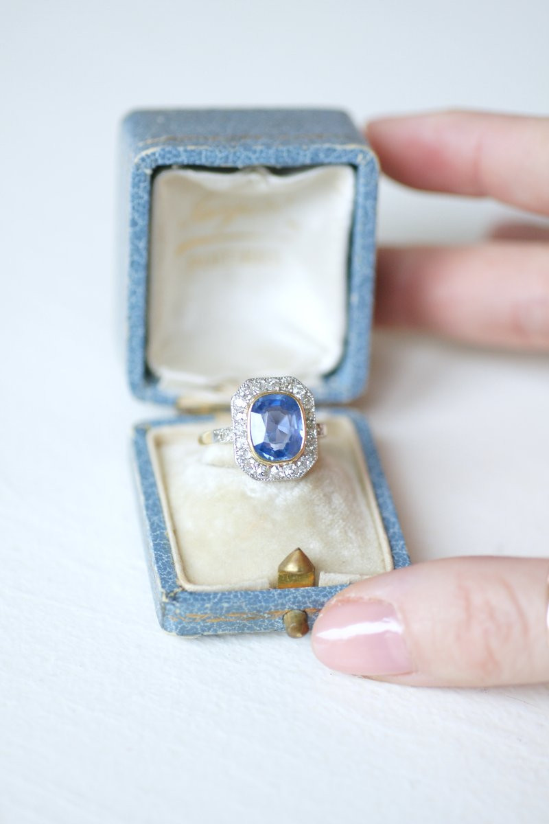 Edwardian Cluster Ring With 4.00 Ct Ceylon Sapphire And Diamond On Yellow Gold And Platinum-photo-8