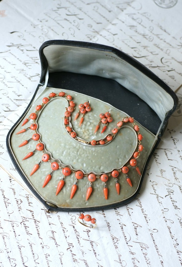 Victorian Coral Set With Necklace, Earrings, And Ring On Yellow Gold