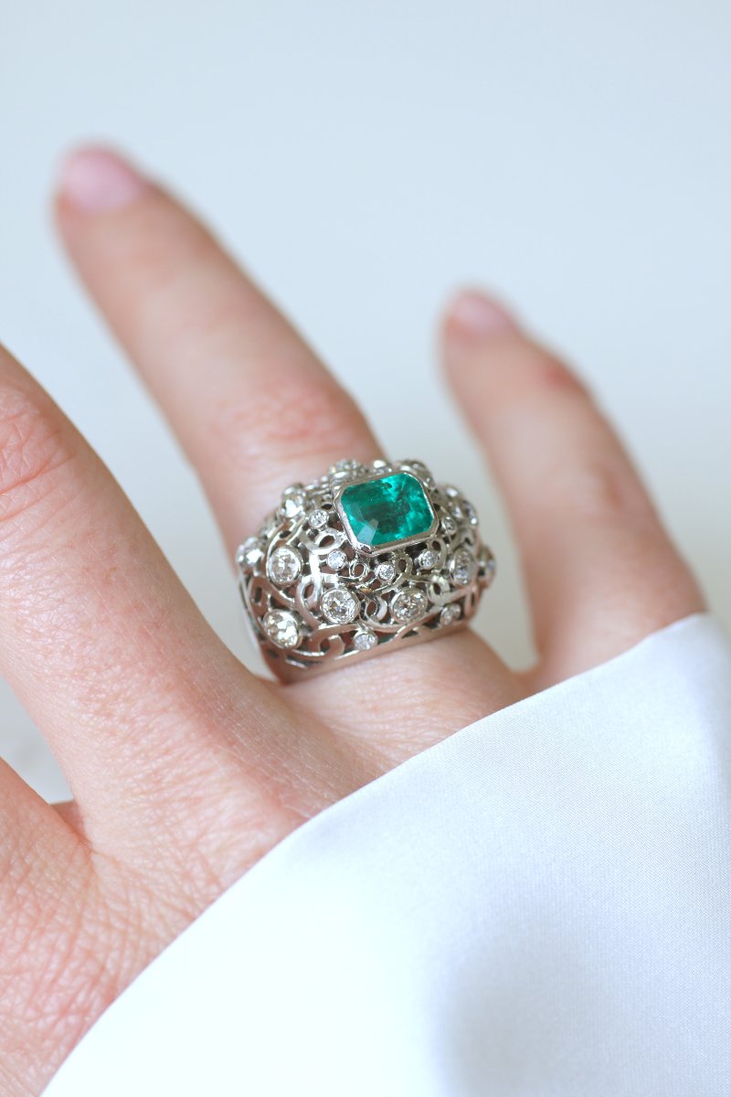 2.10 Cts Colombian Emerald And Diamonds On Platinum Ring-photo-3