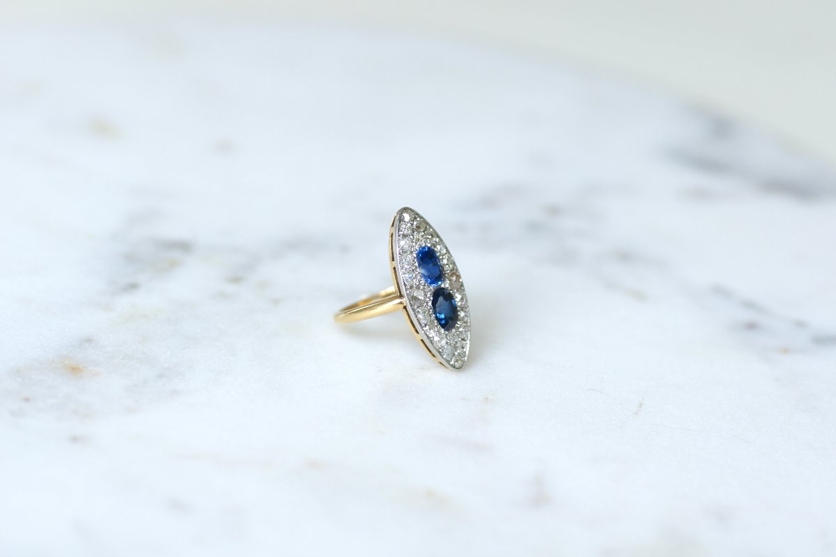 Bague Marquise Edouardienne Saphirs de Ceylan Non Chauffés et Diamants sur Or Jaune et Platine-photo-3