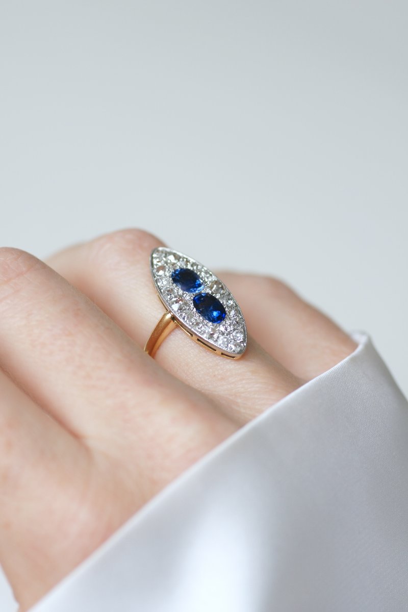 Bague Marquise Edouardienne Saphirs de Ceylan Non Chauffés et Diamants sur Or Jaune et Platine-photo-1