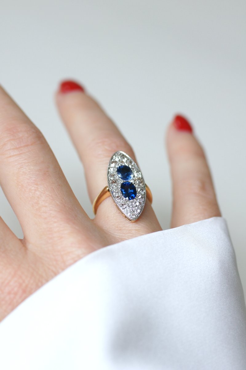 Bague Marquise Edouardienne Saphirs de Ceylan Non Chauffés et Diamants sur Or Jaune et Platine-photo-3