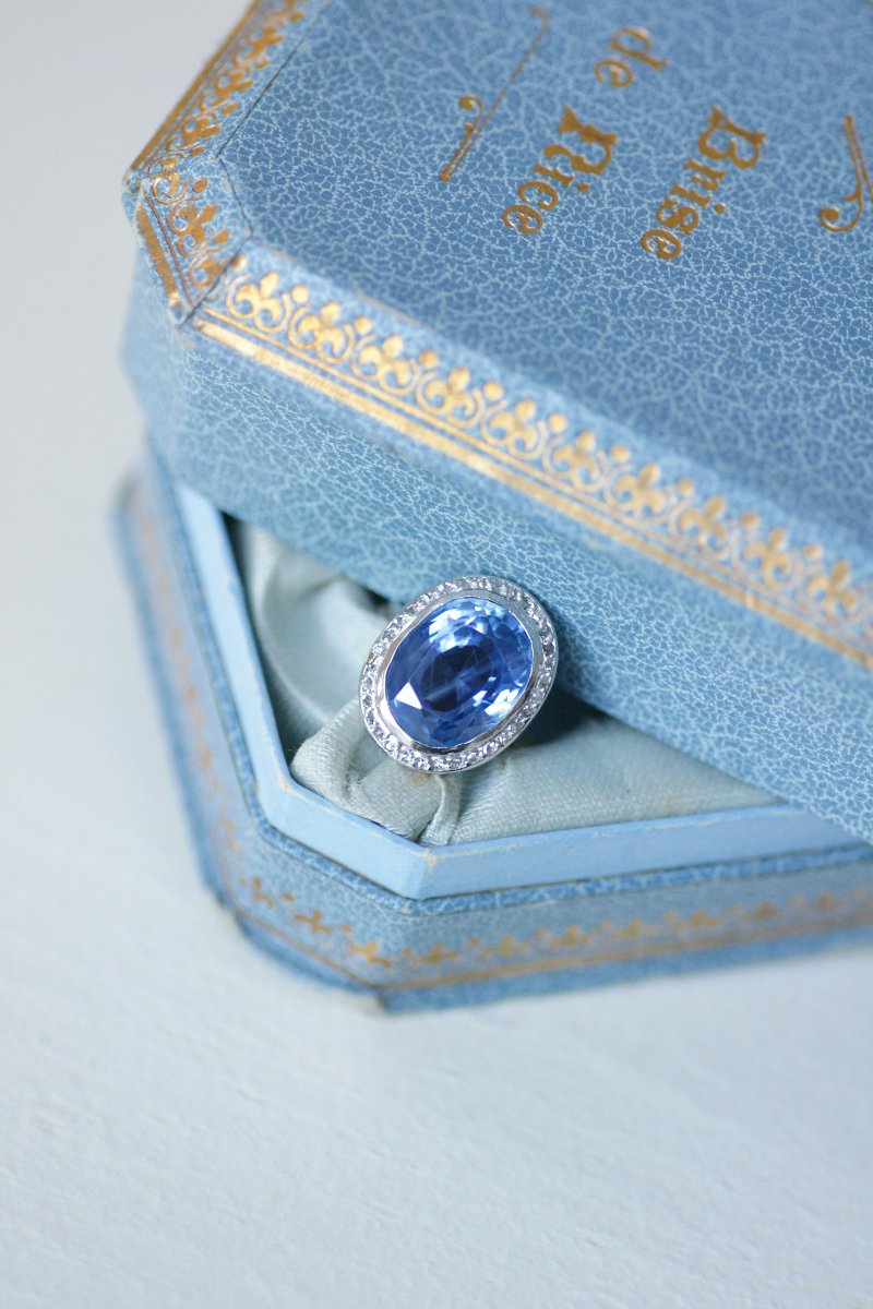 Bague Ovale Art Déco Saphir de Ceylan Non Chauffé 10,50 Cts et Diamants sur Or et Platine-photo-8