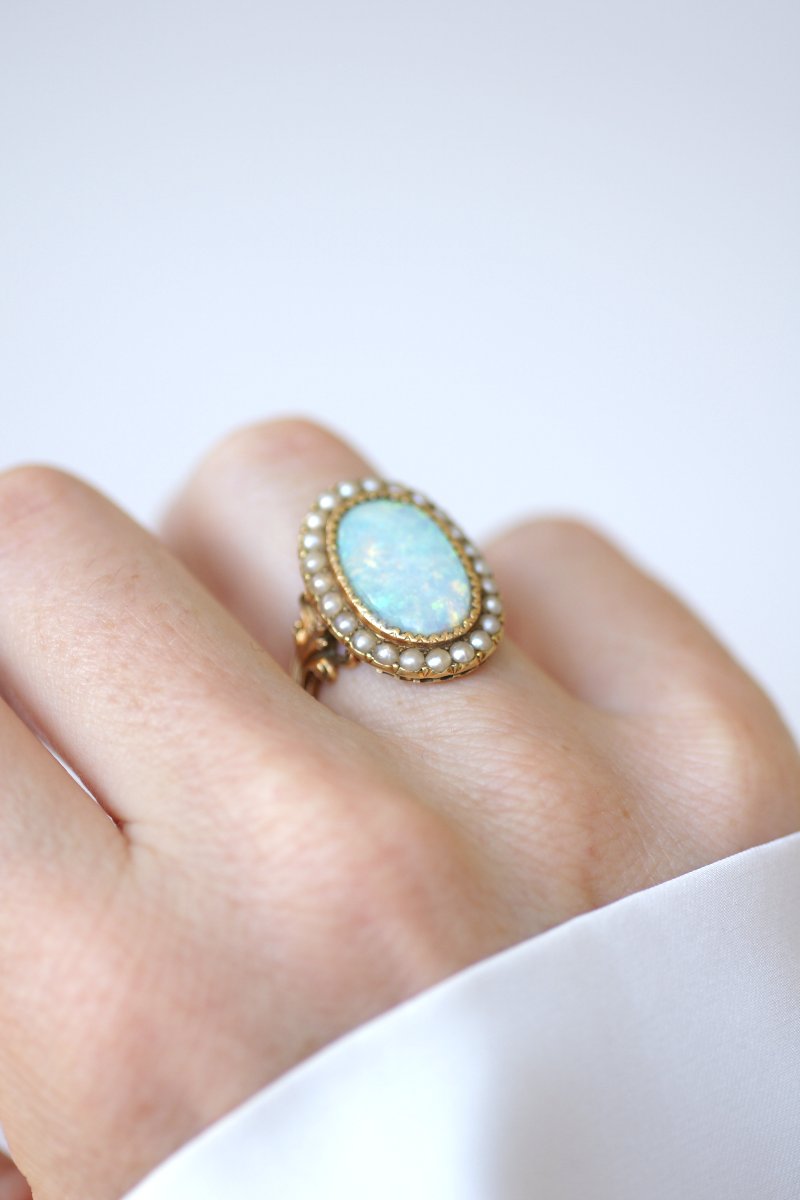 19th-century Antique Victorian Ring With Australian Opal And Natural Pearls Set In Yellow Gold-photo-5