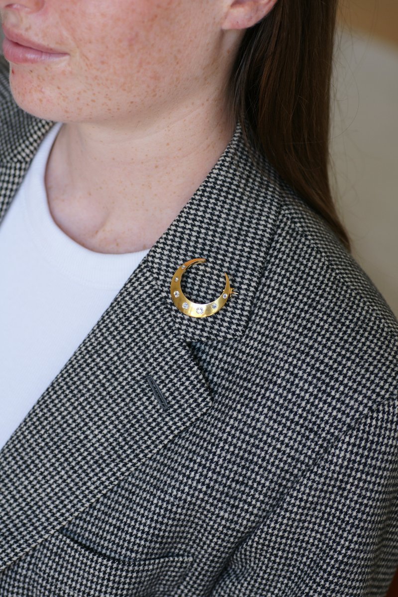 Broche Ancienne Croissant De Lune Diamants Taille Ancienne Coussin 1,10 Cts sur Or Jaune-photo-4