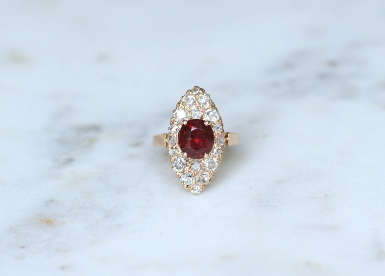 Bague Marquise Ancienne Spinelle Rouge et Diamants sur Or rose-photo-3