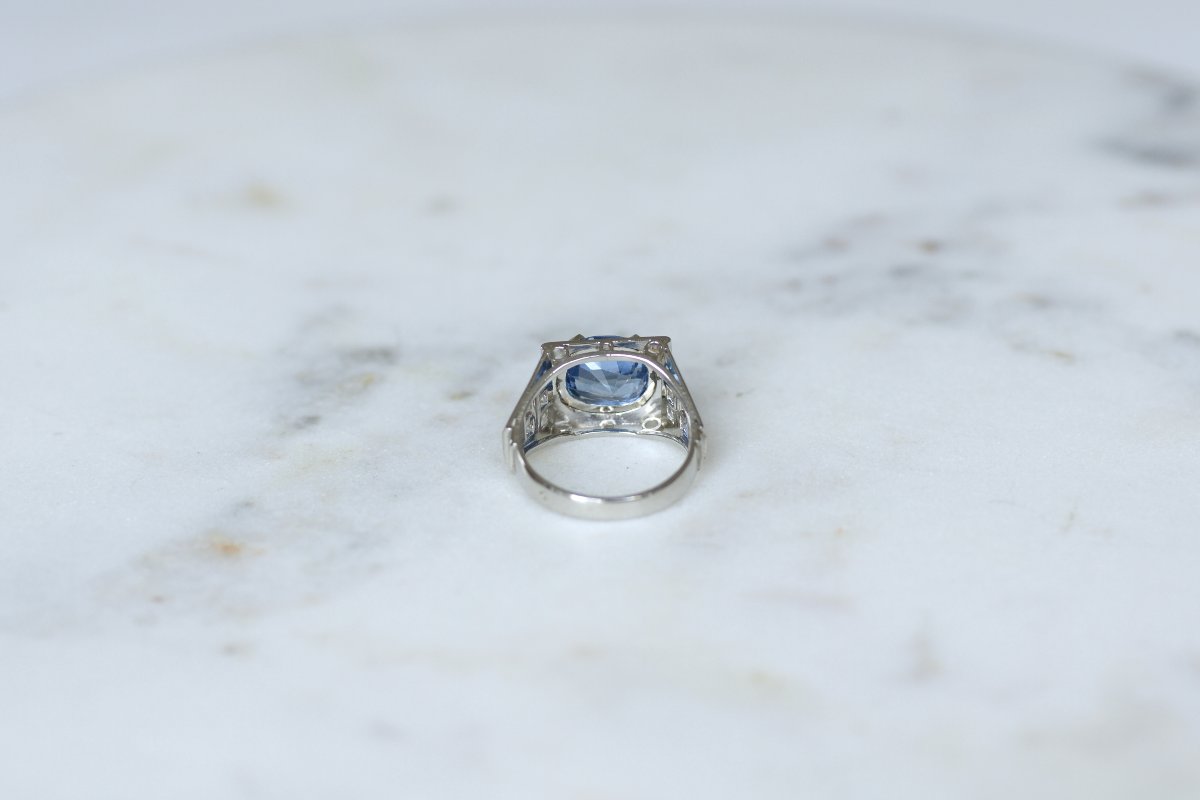 Art Deco Signet Ring With A 3.33 Ct No Heat Ceylon Sapphire And Diamonds On Platinum-photo-5