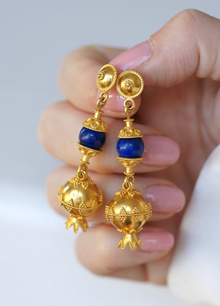 Boucles d'Oreilles Pendantes Lapis Lazuli sur Or Jaune Filigrané