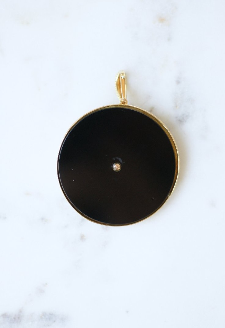 Jean & Pierre Bellin Leo Zodiac Pendant In Yellow Gold And Onyx, 1970s-photo-3