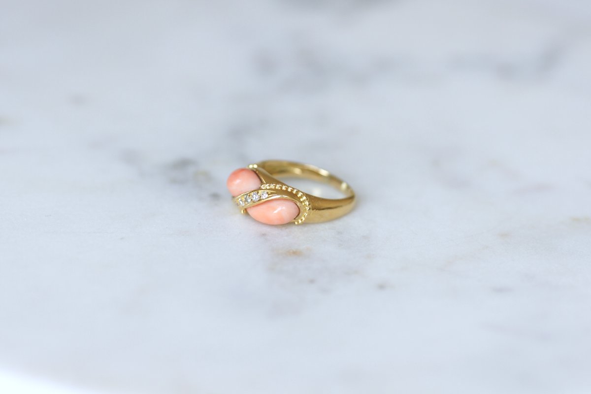 Jean & Pierre Bellin Bague Cabochon de Corail et Diamant sur Or Jaune-photo-3