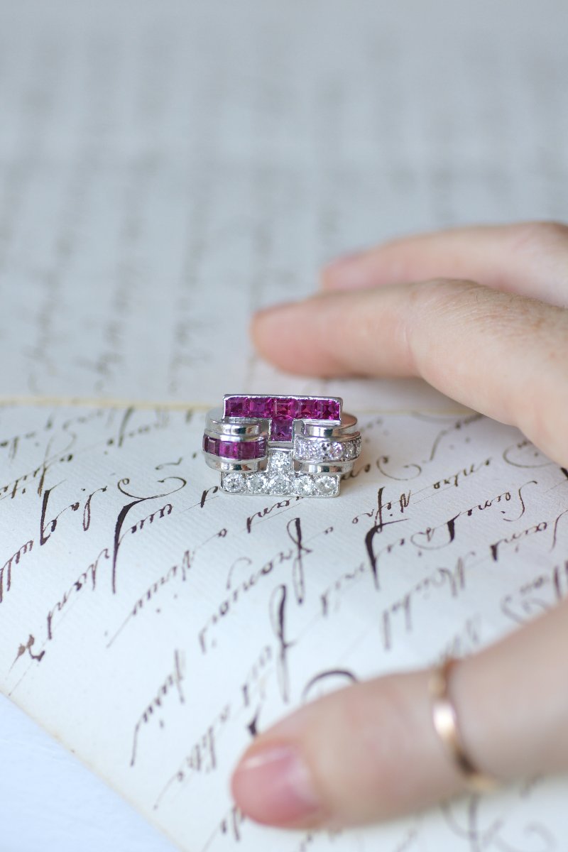 Art Deco Signet Ring With Burma Ruby And Diamond On Platinum-photo-7