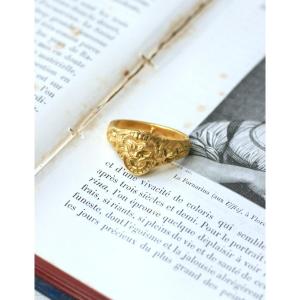 Antique Bacchus And Bacchante Scarf Clasp In Yellow Gold