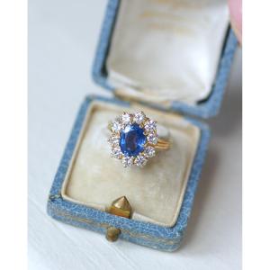 Bague Marguerite Saphir Ceylan 1.70 Cts et Diamants sur Or jaune