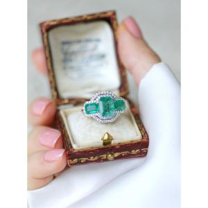 Art Deco Style Three Emerald Ring With Diamond In White Gold