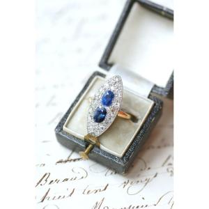 Bague Marquise Edouardienne Saphirs de Ceylan Non Chauffés et Diamants sur Or Jaune et Platine