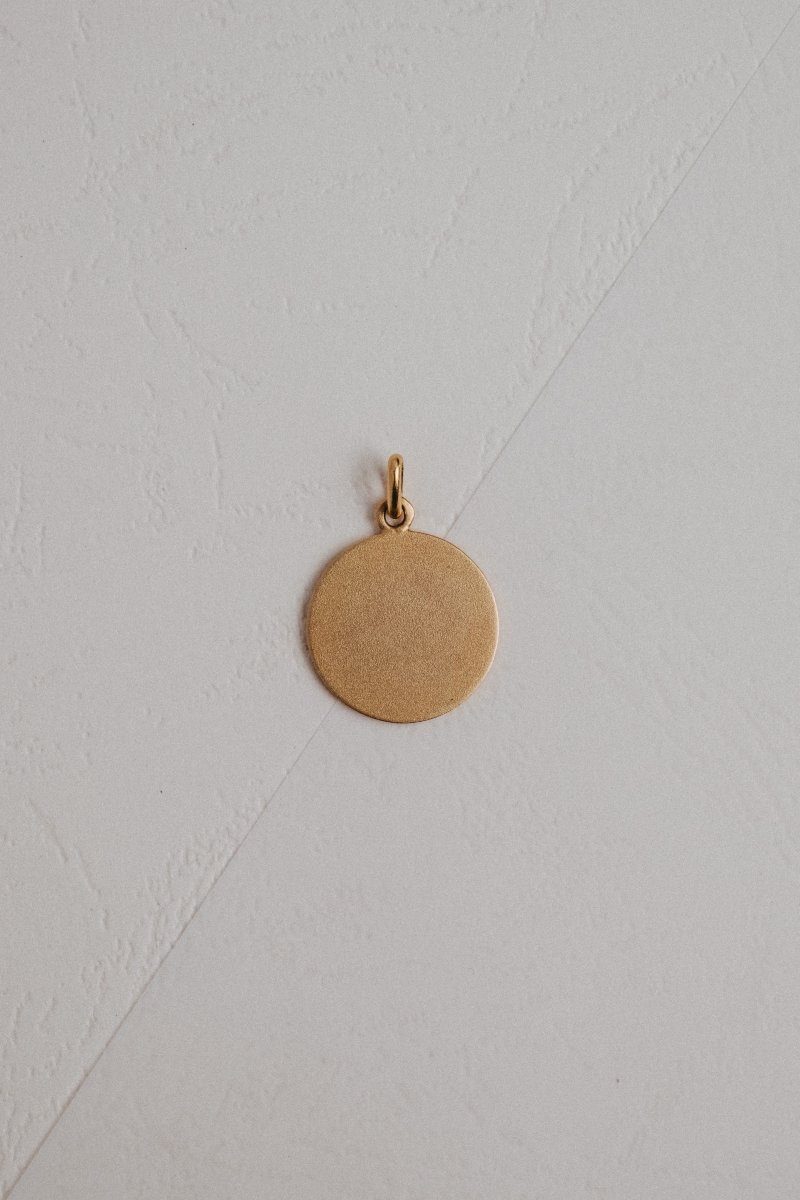 Médaille Vierge et l'Enfant en or jaune 750/000, Arthus Bertrand-photo-4