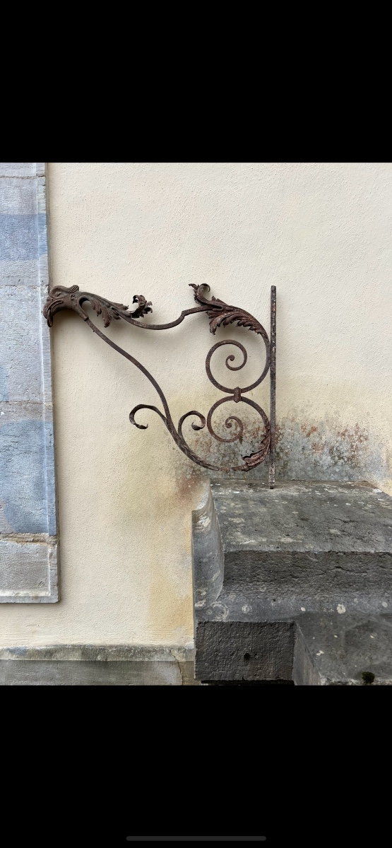 Potence de magasin XVIII ème fer forgé 