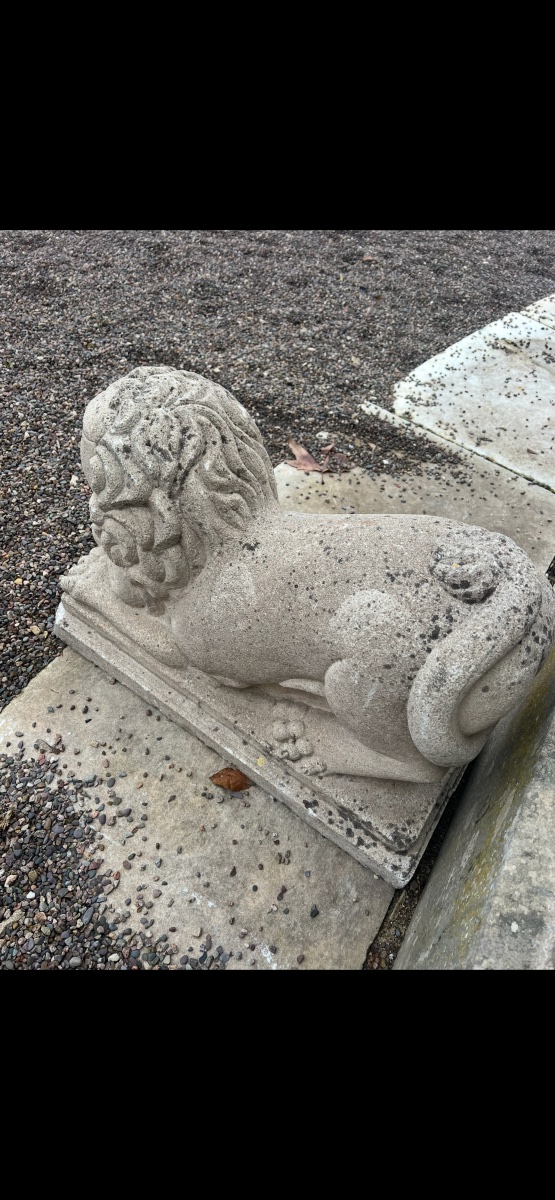 Paire de lions années 1940/50 en pierre reconstituée sculpture de parc -photo-2