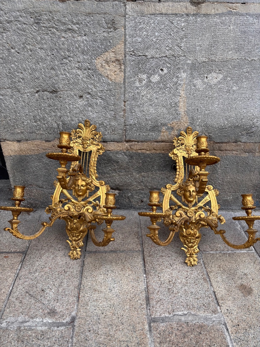 Pair Of 19th-century Louis XIV-style Bronze Wall Sconces  -photo-1