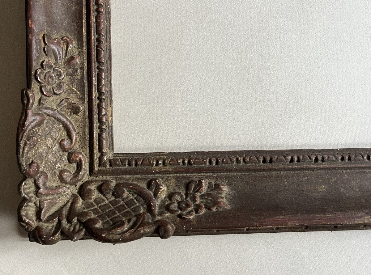 Cadre ancien en bois sculpté travail français début XX ème feuillure atypique 35 cm x 24 cm-photo-1