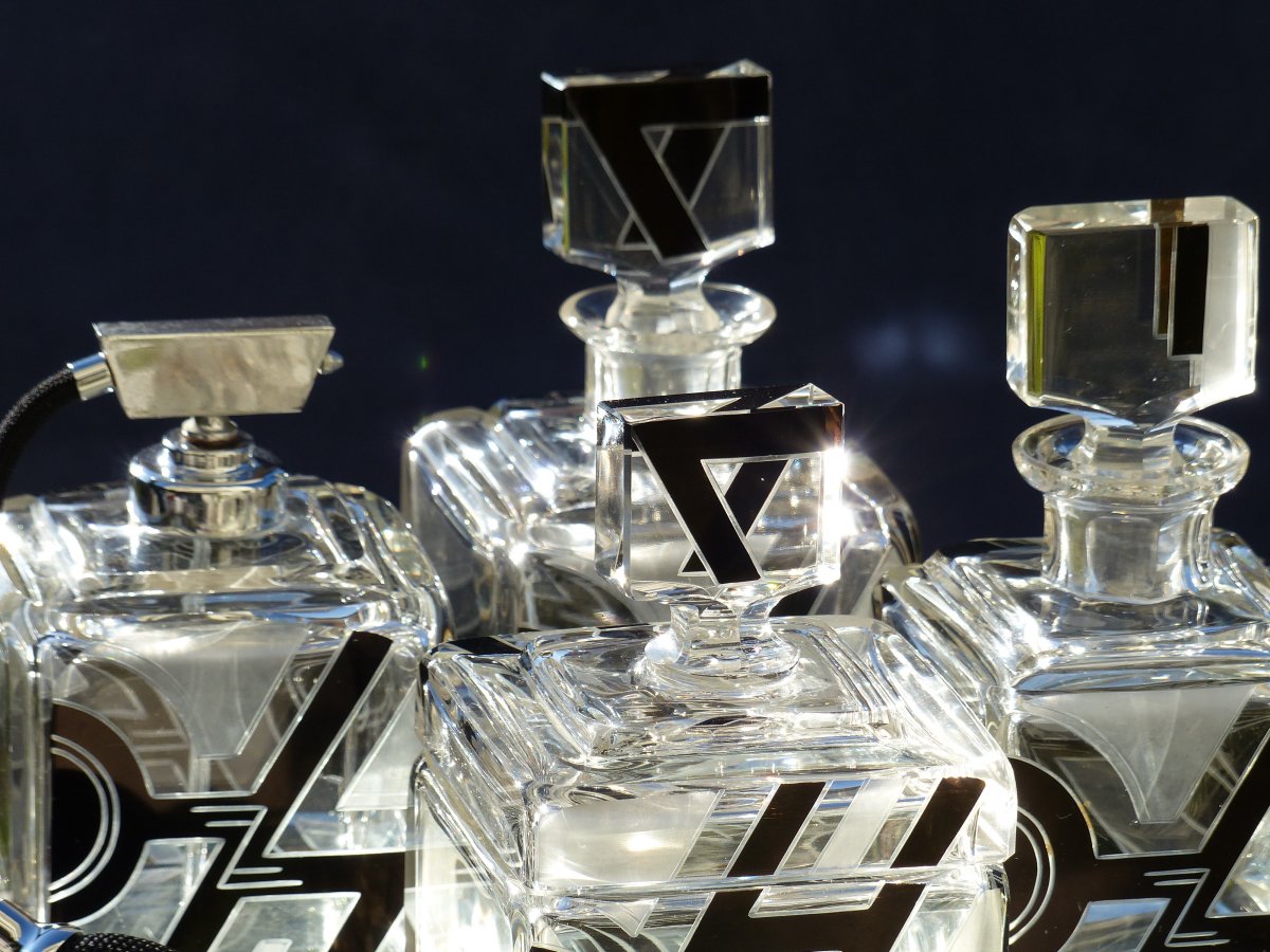 Garniture De Toilette Art Deco émaillée Noire 