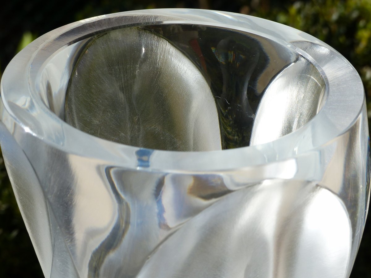 Lalique Vase -photo-4