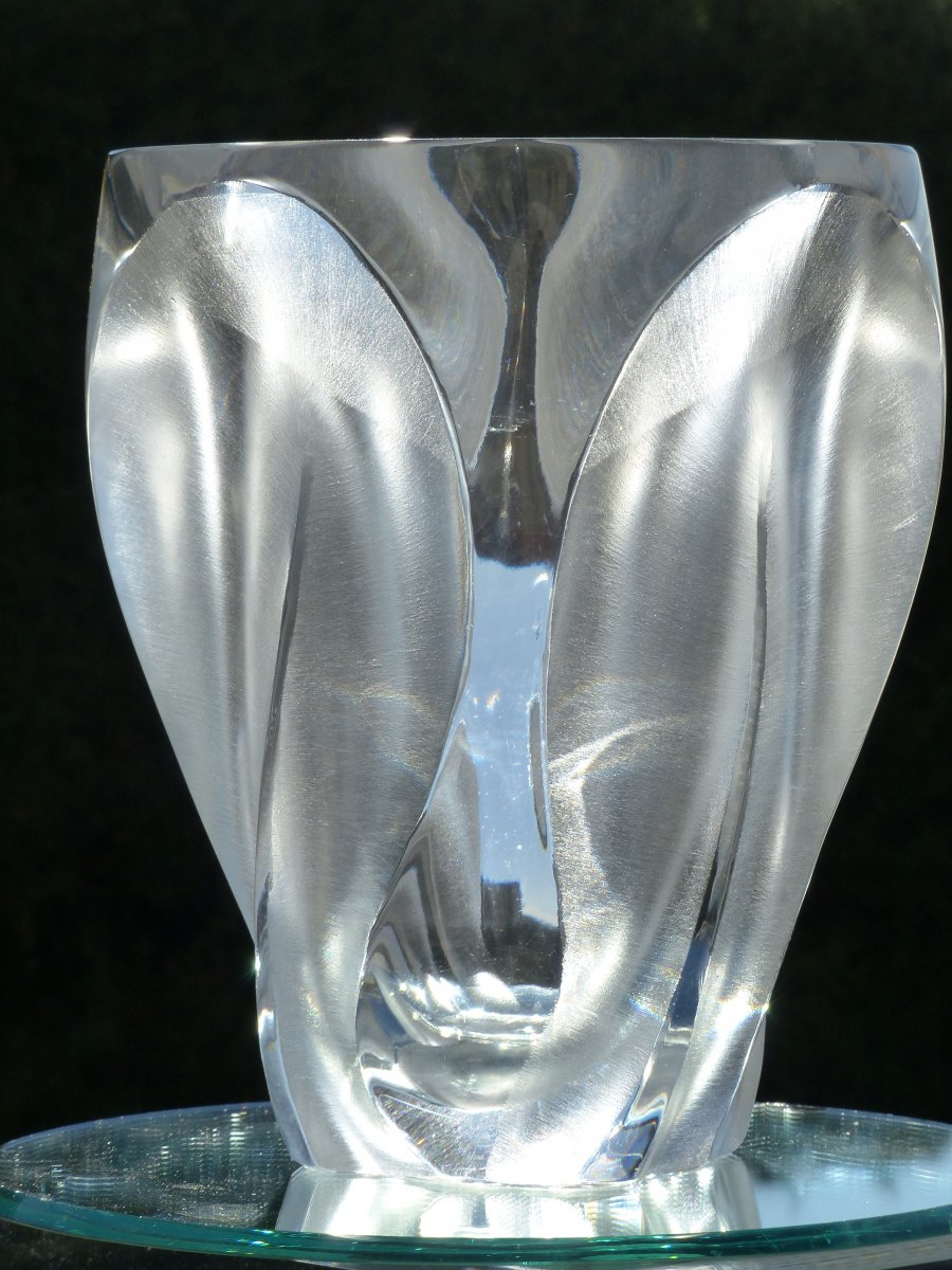 Lalique Vase -photo-1