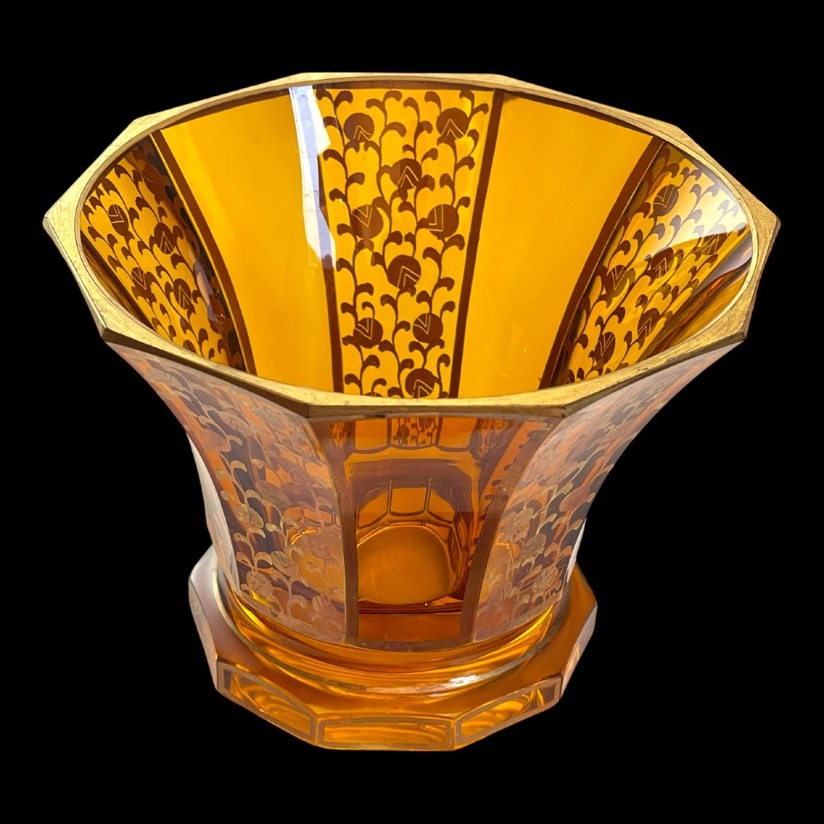 Moser Karlsbad, Vase Art Déco Moderniste, Cristal Taillé Géométrique Couleur Topaze, 1930