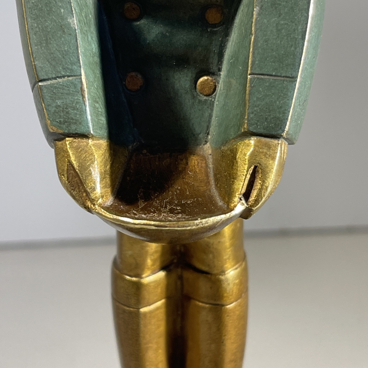 Sculpture Chryséléphantine Art Déco 'fille Au Panier', Bronze à Patine Verte Et Dorée, Ca 1930-photo-1