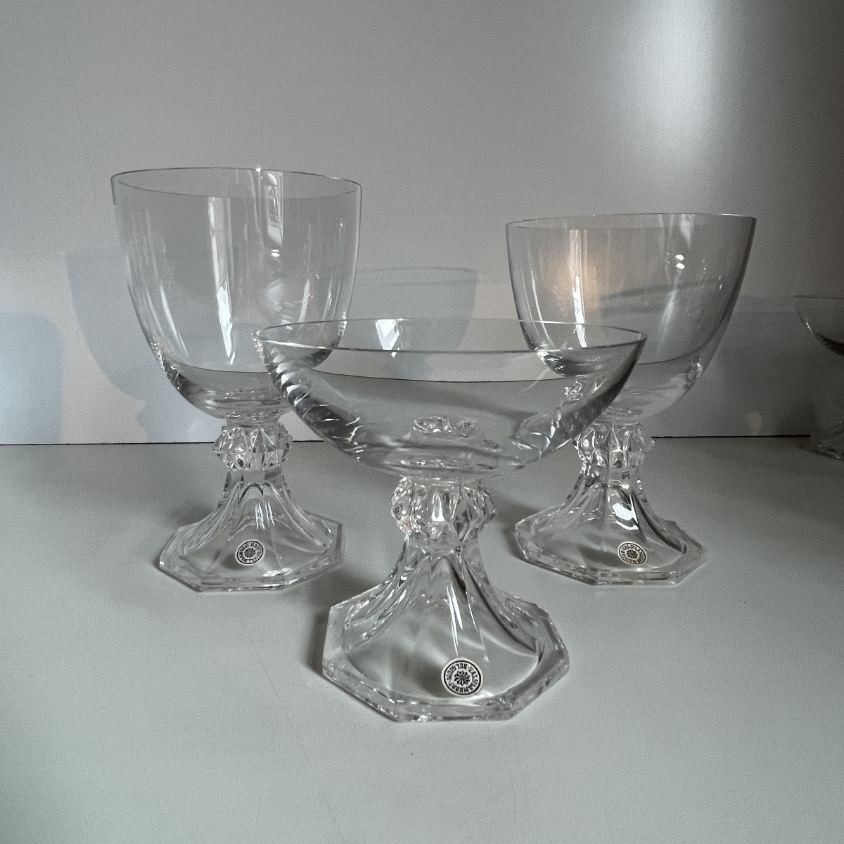 Val Saint Lambert "yale" Crystal Service: 12 Champagne Glasses - 9 Red Wine Glasses - 6 White Wine Glasses-photo-5