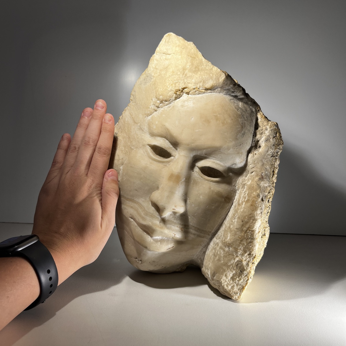 Georg Glaser "Visage de femme" sculpture buste / masque en marbre, ca 1980-photo-2